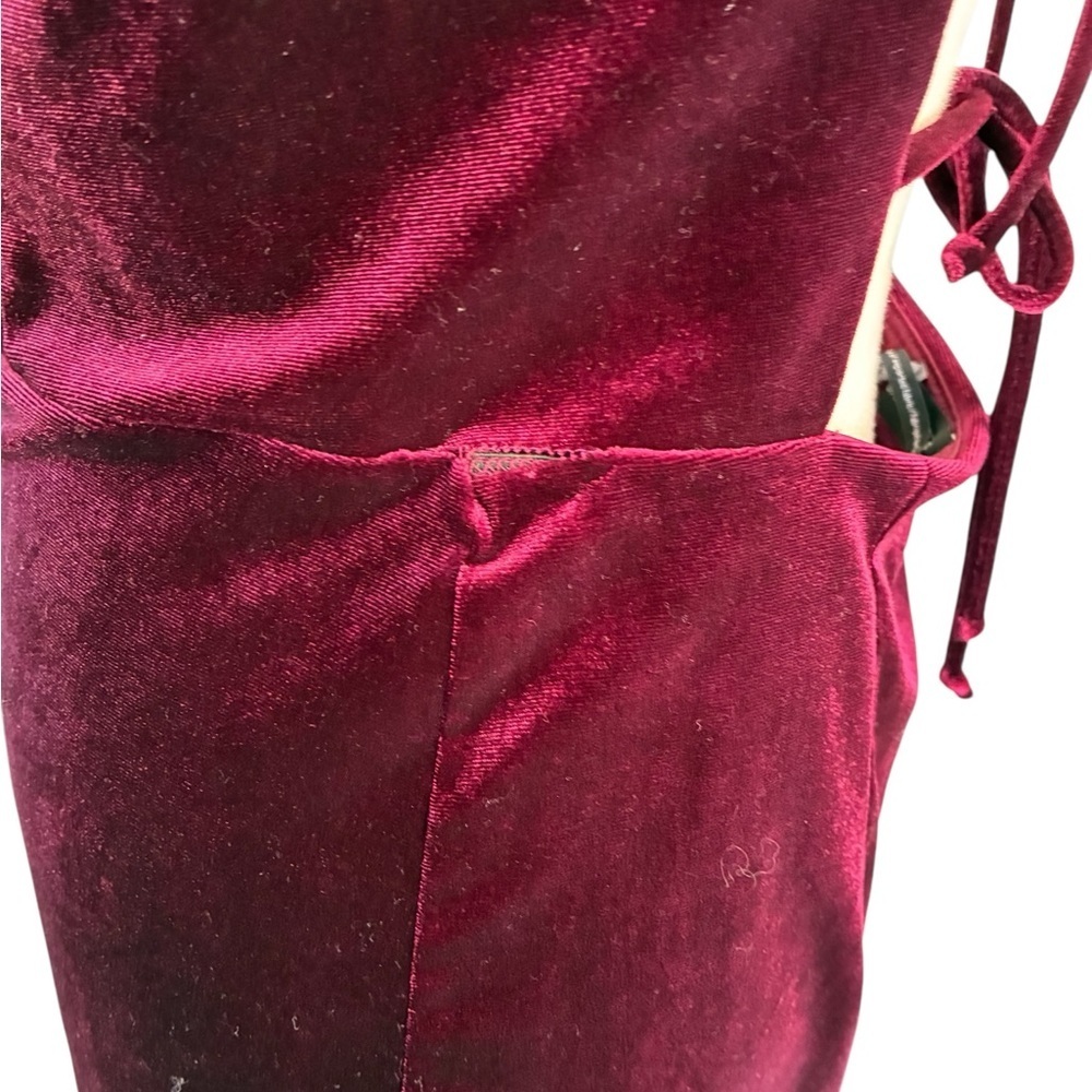 UO Genova red velvet tie back dress - Picture 7 of 10